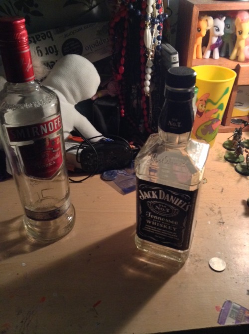 too-stoned-to-remember:  I drunkkk wayyyyy too much lel
