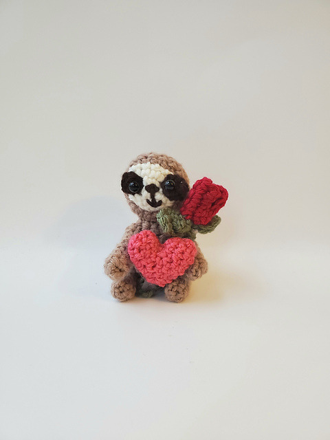 ericacrochets:Valentine’s Day Sloth by Pop Culture CrochetFree Crochet Pattern Here