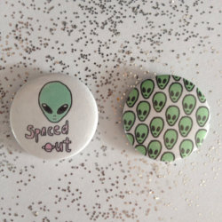 littlealienproducts:  Alien Badges // ū