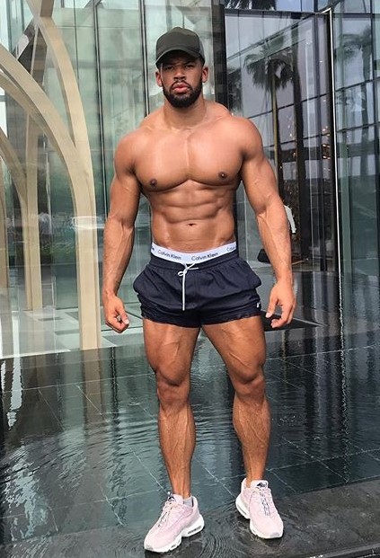 twist-fate:  https://twist-fate.tumblr.com/archiveIG iCANDY
