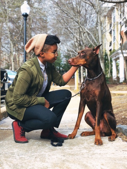 keepmoaning:We both enjoy long walks in the park