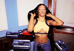 niggaimdeadass:  my weave long and my pussy good!!! 