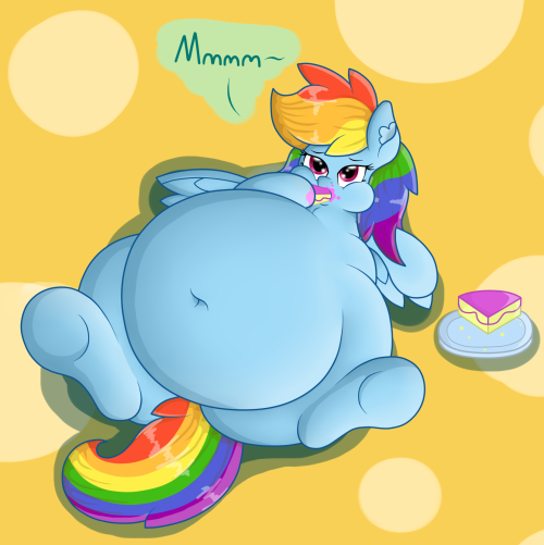 dullpointdraws:dullpointdraws:Dash loves her cake, this has been made clear…I wanna cuddle her