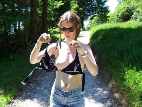 nudepartycollegegirls:  Real Naked Girls …