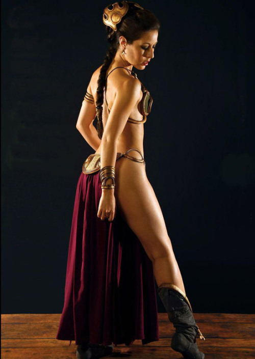 cosplay-paradise:  Princess Leia Slave Outfithttp://cosplay-paradise.tumblr.com 