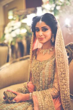 beautifulsouthasianbrides:  Photo by:Muzi