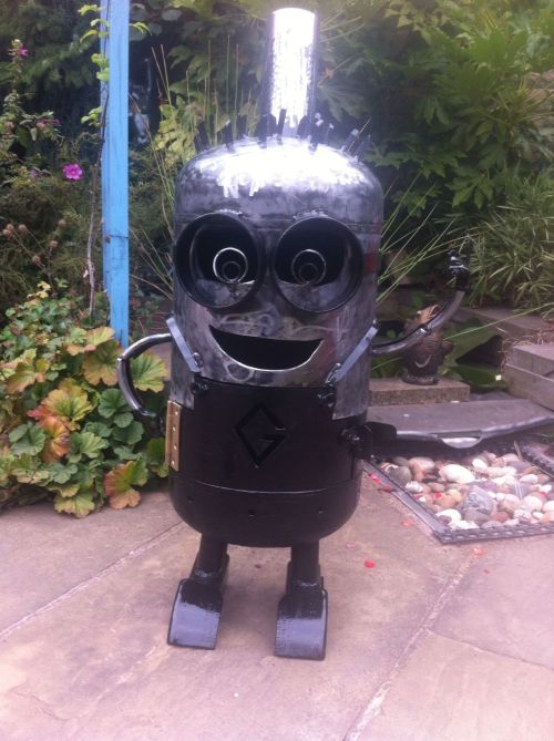 steampunktendencies:
“ Minion Log burner
”