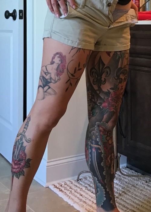 Tattooed Legshttps://carriecapri.tumblr.com/@carriecapri