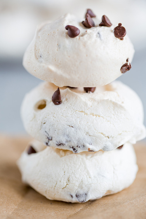 foodffs: CHOCOLATE CHIP MERINGUE COOKIESFollow for recipesGet your FoodFfs stuff here
