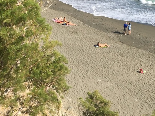 May 2018 - further views of Lentas/Dytiko peaceful nude beach !