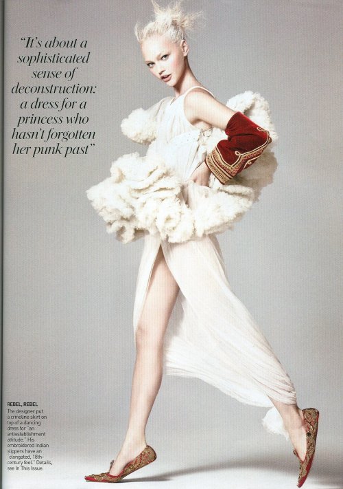 “An Alexander McQueen moment” Sasha Pivovarova in Vogue US September 2008 by David Sims