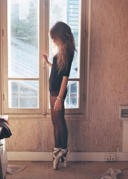 Florence93:  Ballet | Tumblr On We Heart It - Http://Weheartit.com/Entry/51929285/Via/Florence93