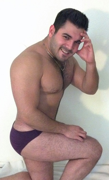 crgrowlr:  Smiling is the sexiest move a guy make. I find myself falling for it every time. :D 