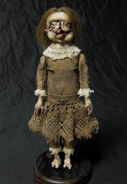 Sixpenceee:  Shain Erin’s Morbid Mummy And Zombie Dolls. Dare Devil Activities: