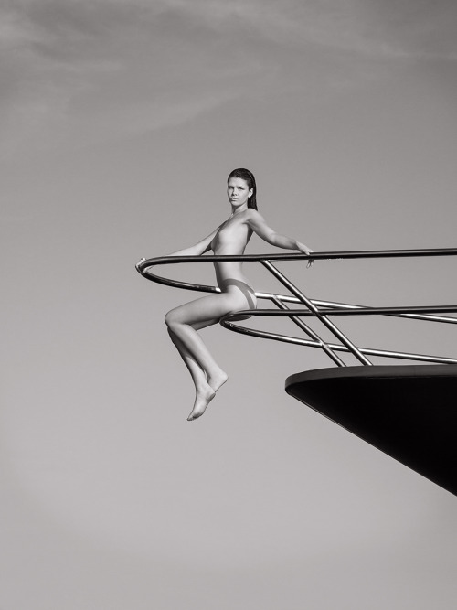 iwishidmadeit:  The excellent mono work of Vanessa von Zitzewitz. 