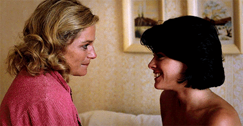 wlwland:She just reached in and put a string of lights around my heart.Desert Hearts (1985)—dir. Donna Deitch  