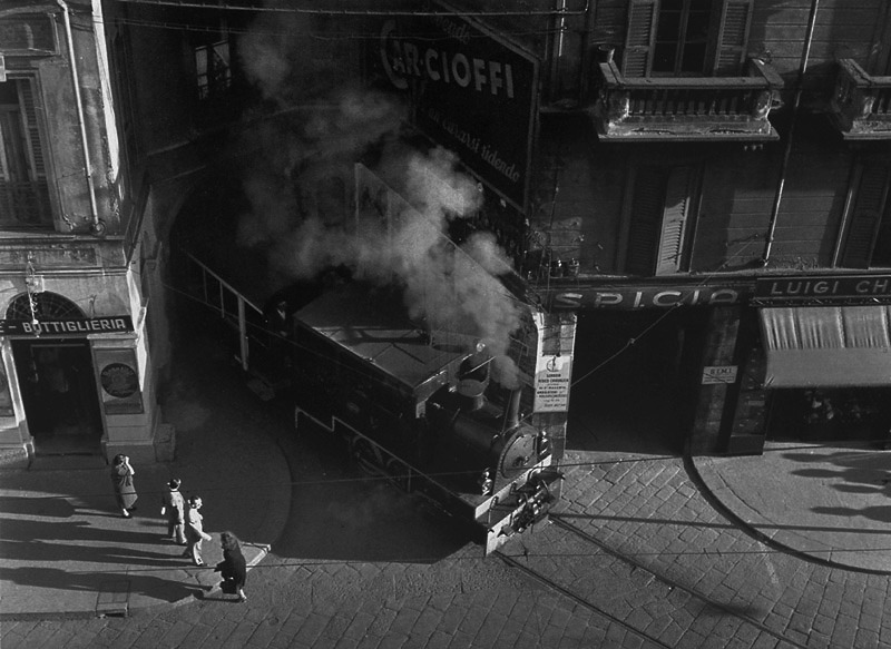 luzfosca:  Mario de Biasi  Il Gamba de Legn, Milano, 1951 