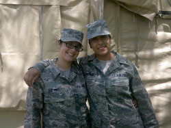 militarygirlswivesgirlfriends.tumblr.com