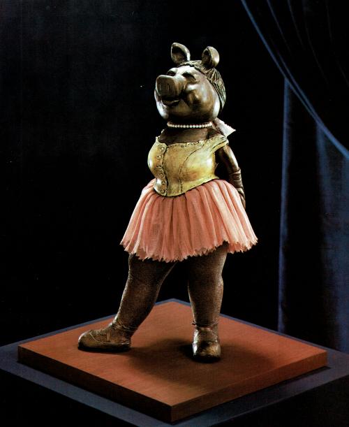 derryderrydown:muppetationalcollectables:Miss Piggy’s Treasury of Art Masterpieces from the Kermitag