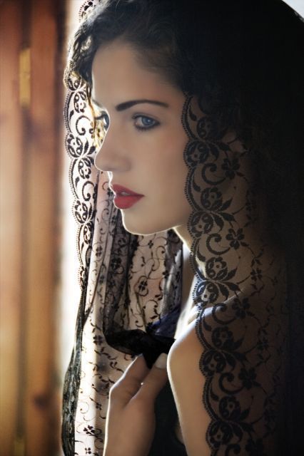 love-roses-are-red:  If the days won’t allow us to see each other, memories will, and if my ey