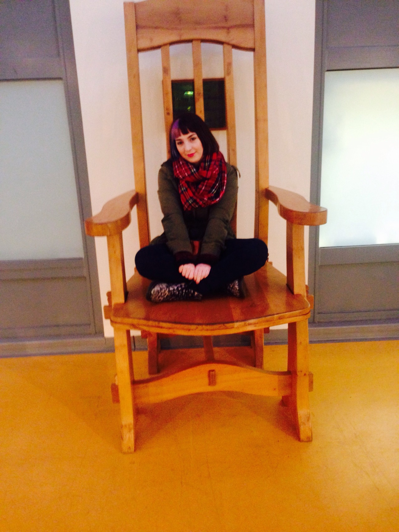 averyconfusingcouple:  This big chair makes me feel really little ^_^ 