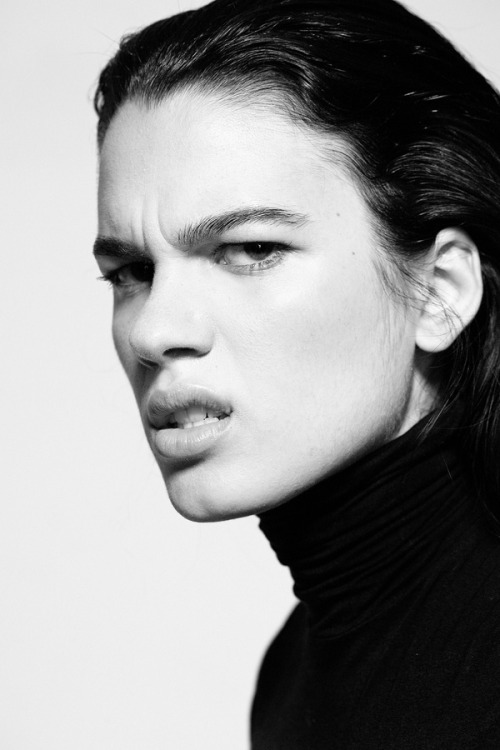 arutai:Elena Azzaro by J.D. Barnes