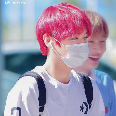 park jihoon with red hair i said PARK JIHOON WITH RED HAIR