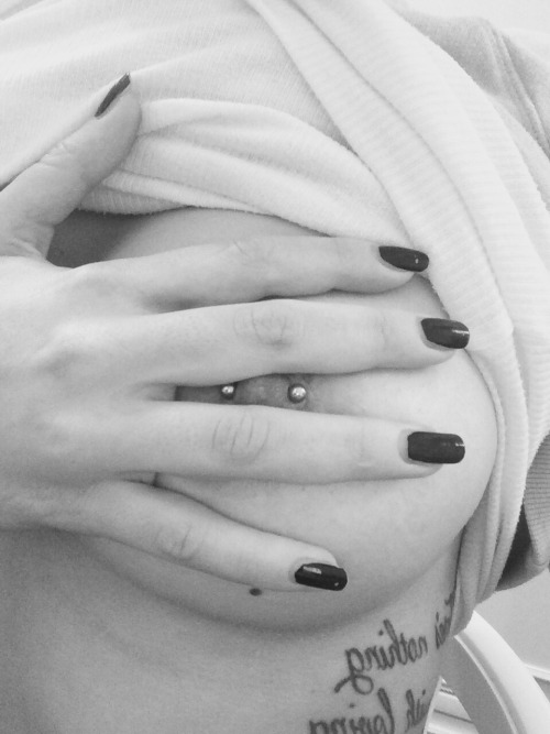 ccotidiemorimur:  Now I love my nipples even more