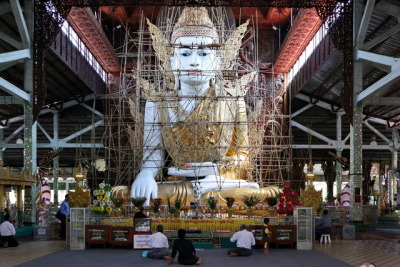 Ngar Htat Gyi Pagoda, Yangon, Myanmar.