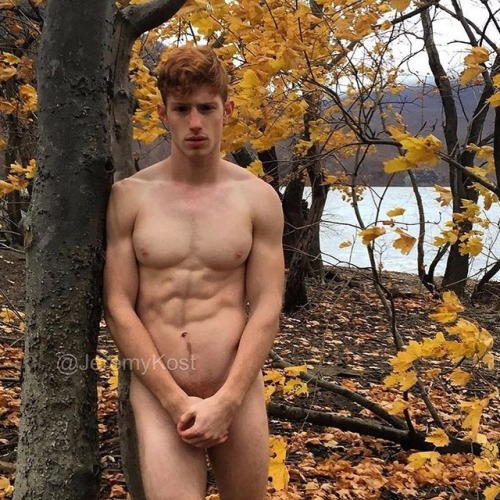 kaylaenglish93: tworovjconto1971: numberonepoetrypenguingiadenhiti: As hungry as fuck, time for a di