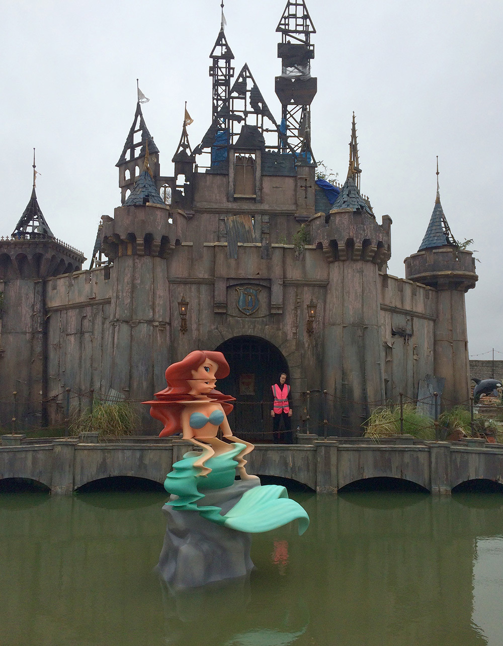 itscolossal:  Welcome to Dismaland: A First Look Inside Banksy’s New Art Exhibition