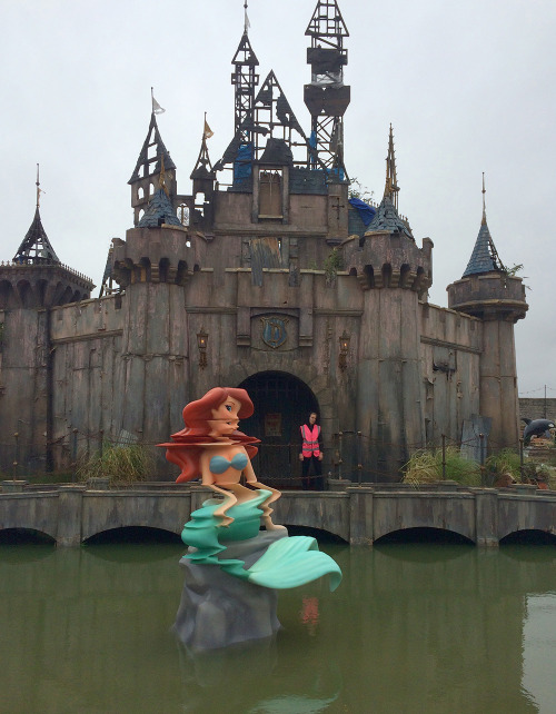itscolossal:  Welcome to Dismaland: A First Look Inside Banksy’s New Art Exhibition Housed Inside a Dystopian Theme Park 