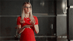 felicysmoak:  Felicity Smoak. M.I.T. Class of ’09. 