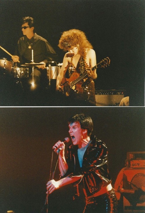 stay-sick-turn-blue:The Cramps, London, 1990Photos by Gerry Hathaway via 