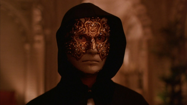 cinematographylovers:EYES WIDE SHUT (1999)dir. Stanley Kubrickdp. Larry Smith