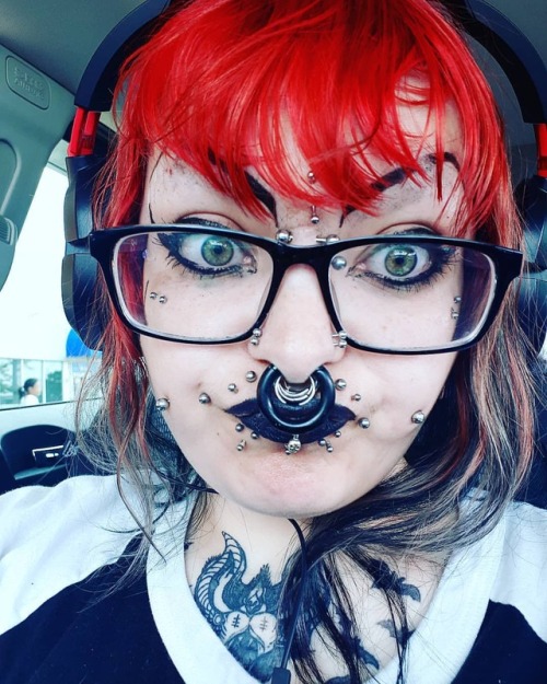 Mah septum ring so big I can touch mah bottom lip to it. . . . . . . #piercings #piercedcuties #pier