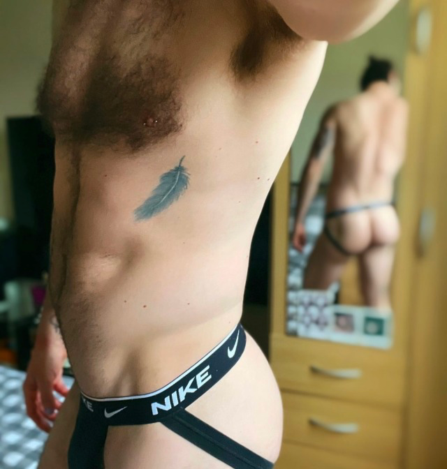 bottomsinjockstraps-deactivated:Real bottoms wear jockstraps!