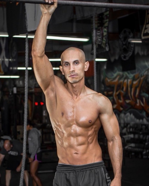   Frank Medrano |   @frank_medrano  Viral famous, calisthenics superstar[This and more HERE]