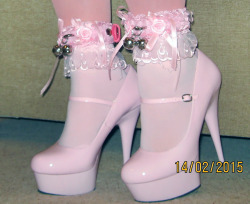 sissykiss:  Beautiful sissy heels 💖﻿