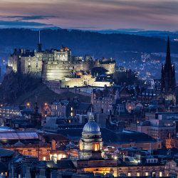 scotland-forever:  Edinburgh Castle at dusk by