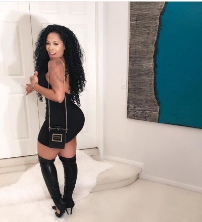 bigbuttsthickhipsnthighs:  Deelishis got body