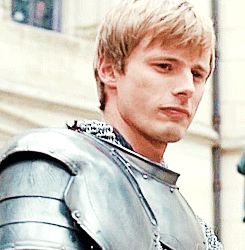 ofkingsandlionhearts:“But the Perilous Lands are…perilous.  Maybe I should come with you.”