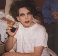 artfetus:  Robert Smith from The Cure 