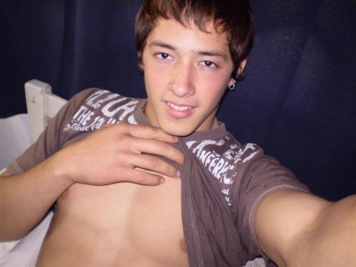 amadude:  golosso:  Miren lo que me encontre :)  Reblogged especially for you by: http://amadude.tumblr.com 