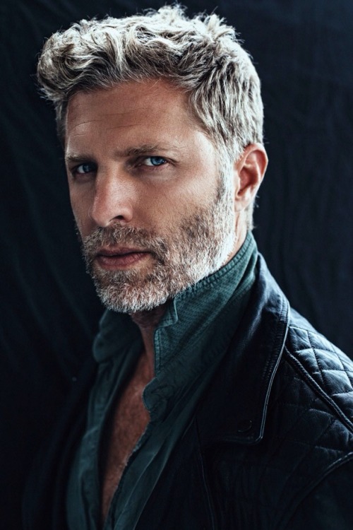 montydave:  silverfoxmen:  Jason Sullivan, model  WOOF!