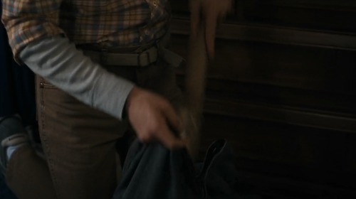 No One Asked But The Moment Will Immediately Grabbed And Shoved The Painting To The Bag Right After The