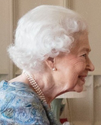 royal-hair: Queen Elizabeth II of Great Britain at a meeting with the President of Switzerland at Wi