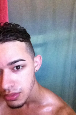 Thanks Albelo for the hot and sexy pics.  Hit him up at:  Snapchat: dalbelo  Please send your pics to:Por favor manda tus fotos a:       Betomartinez2008@gmail.comBeto’s Corner              http://betomartinez.tumblr.com/