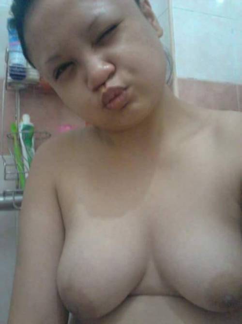 abangtampan-69:  awek tembam banyak air punya💦💦💦💦💦