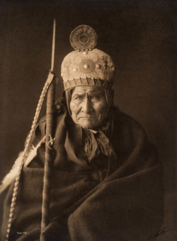 historicaltimes:  Geronimo of the Apache,